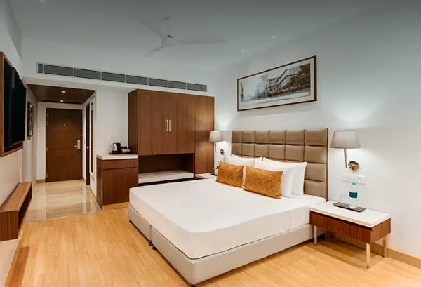 Premium King Room at Hotel Aketa Dehradun — Luxury King Bed for Couples